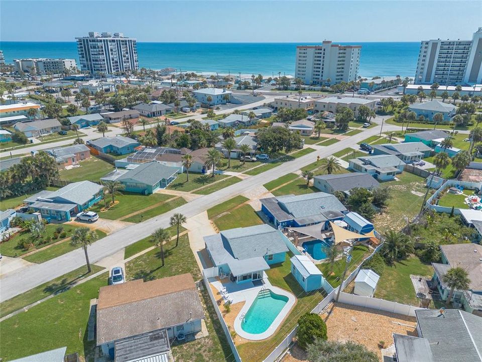 For Sale: $374,900 (2 beds, 1 baths, 970 Square Feet)