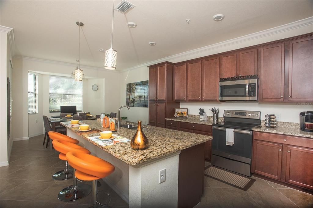 En Venta: $304,000 (2 camas, 2 baños, 1142 Pies cuadrados)