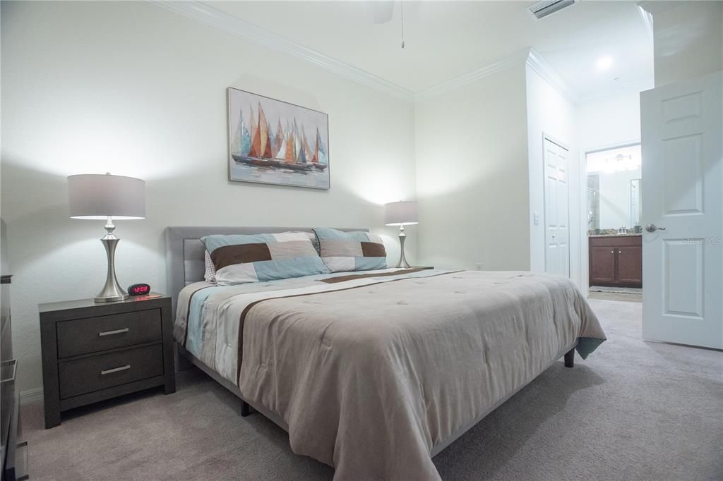 En Venta: $304,000 (2 camas, 2 baños, 1142 Pies cuadrados)