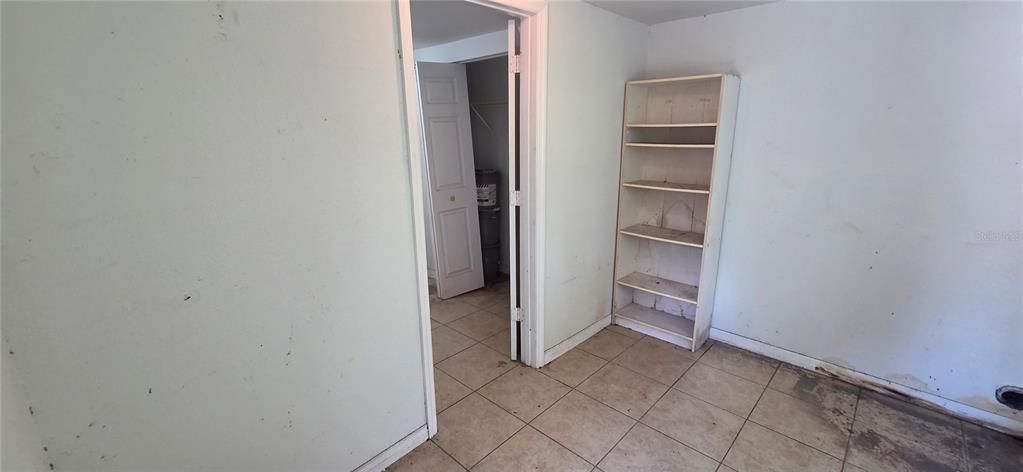 En Venta: $172,500 (3 camas, 2 baños, 1200 Pies cuadrados)
