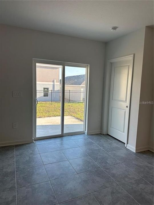 В аренду: $2,650 (5 спален, 2 ванн, 2355 Квадратных фут)