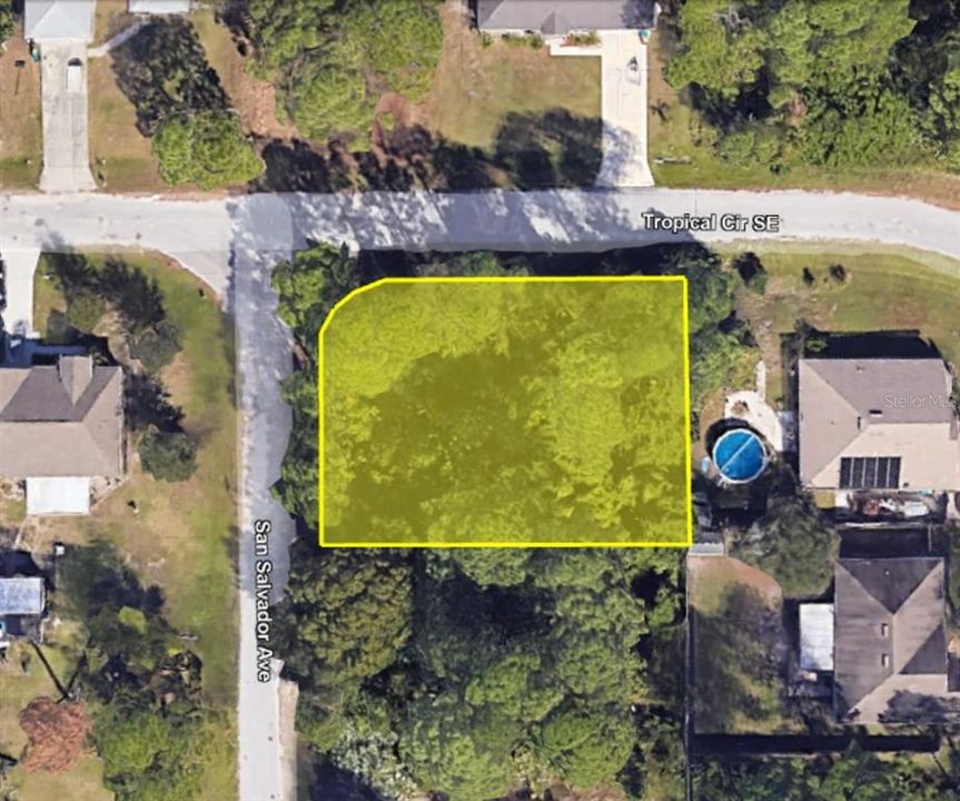 На продажу: $52,900 (0.26 acres)