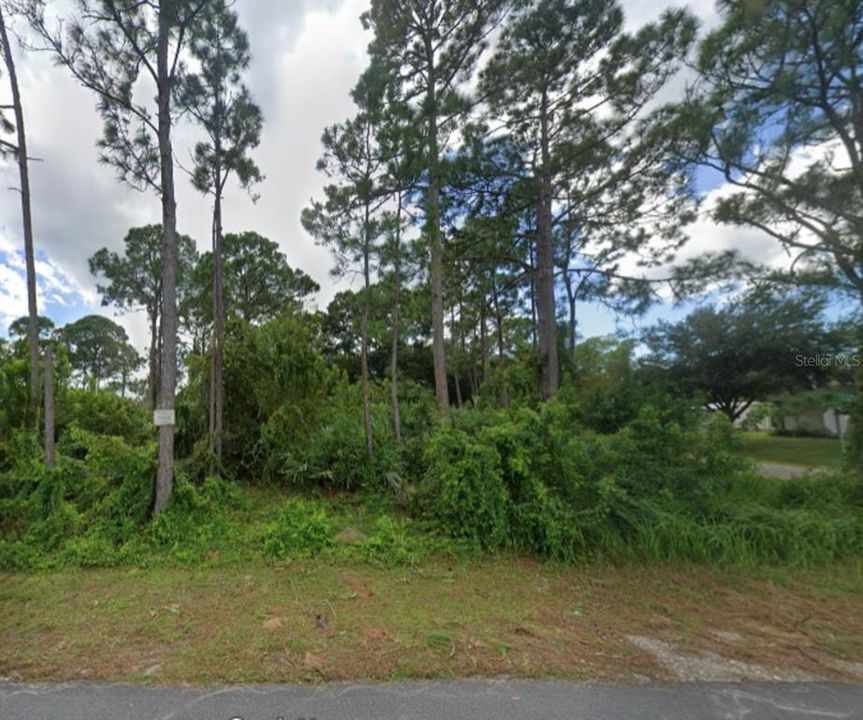 На продажу: $52,900 (0.26 acres)