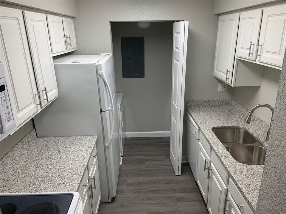 В аренду: $1,495 (2 спален, 1 ванн, 768 Квадратных фут)