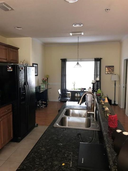 В аренду: $2,600 (2 спален, 2 ванн, 1348 Квадратных фут)