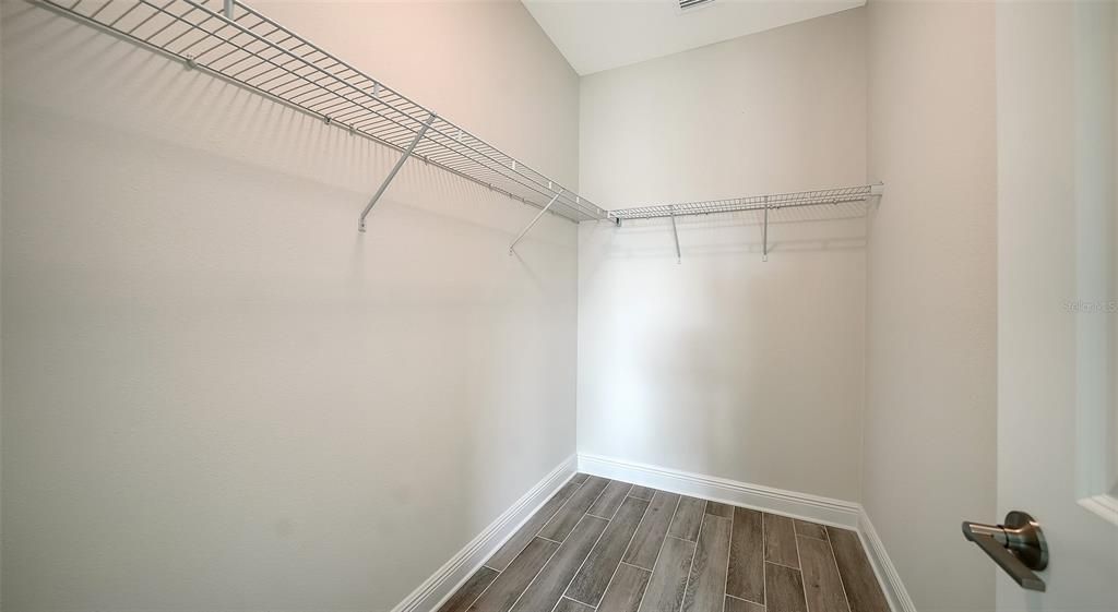 For Sale: $443,990 (3 beds, 2 baths, 1860 Square Feet)