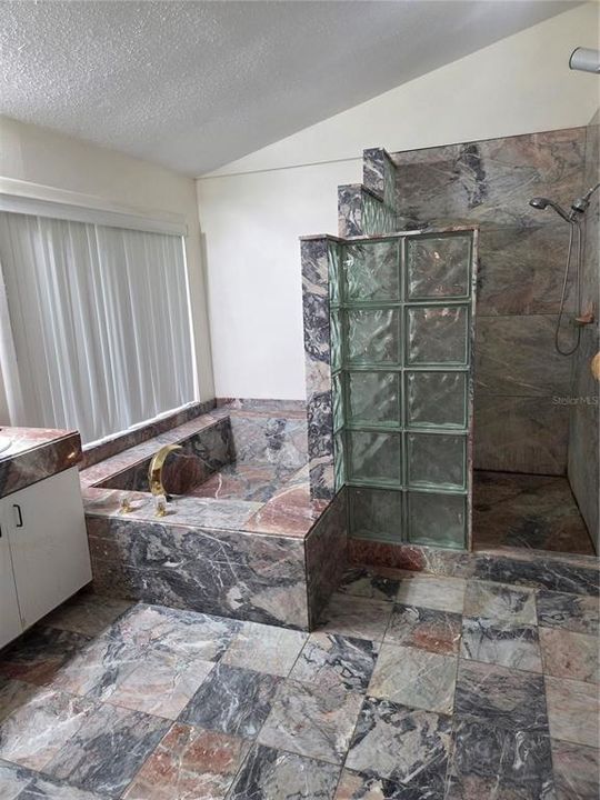 На продажу: $489,900 (4 спален, 3 ванн, 4037 Квадратных фут)