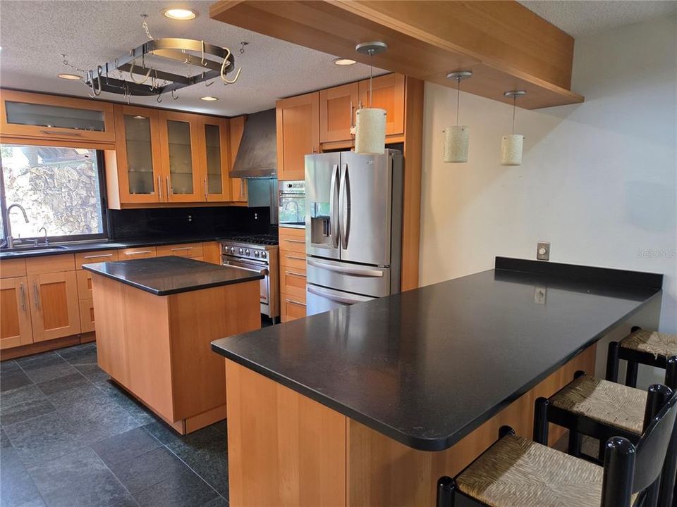 На продажу: $489,900 (4 спален, 3 ванн, 4037 Квадратных фут)