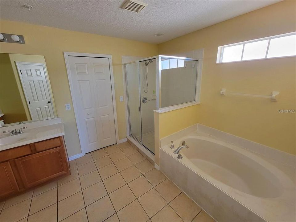В аренду: $2,895 (3 спален, 2 ванн, 2810 Квадратных фут)