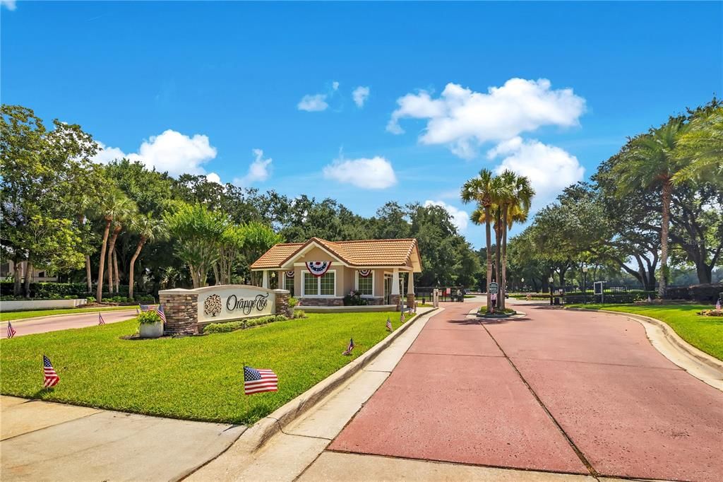 Activo con contrato: $825,000 (4 camas, 3 baños, 2650 Pies cuadrados)