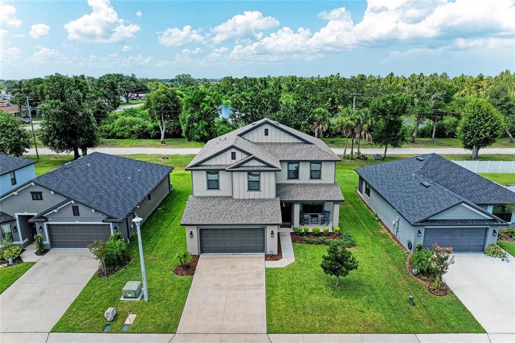 For Sale: $500,000 (5 beds, 3 baths, 2705 Square Feet)