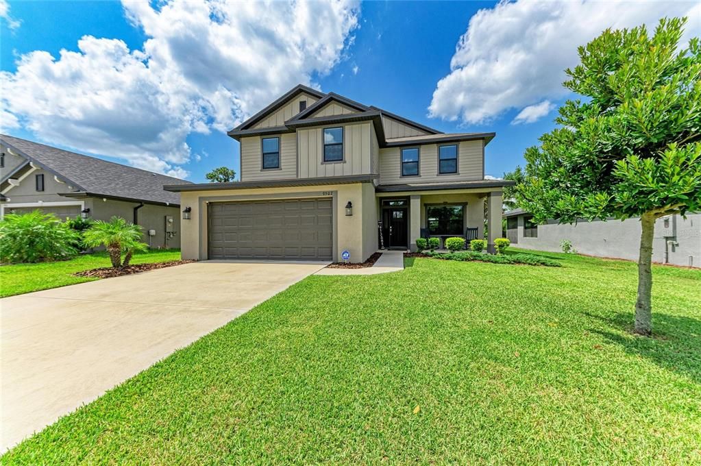 For Sale: $500,000 (5 beds, 3 baths, 2705 Square Feet)
