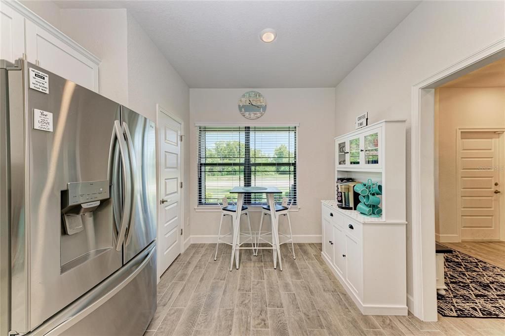 For Sale: $500,000 (5 beds, 3 baths, 2705 Square Feet)