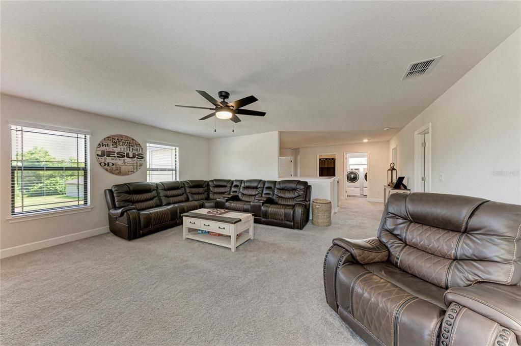 For Sale: $500,000 (5 beds, 3 baths, 2705 Square Feet)