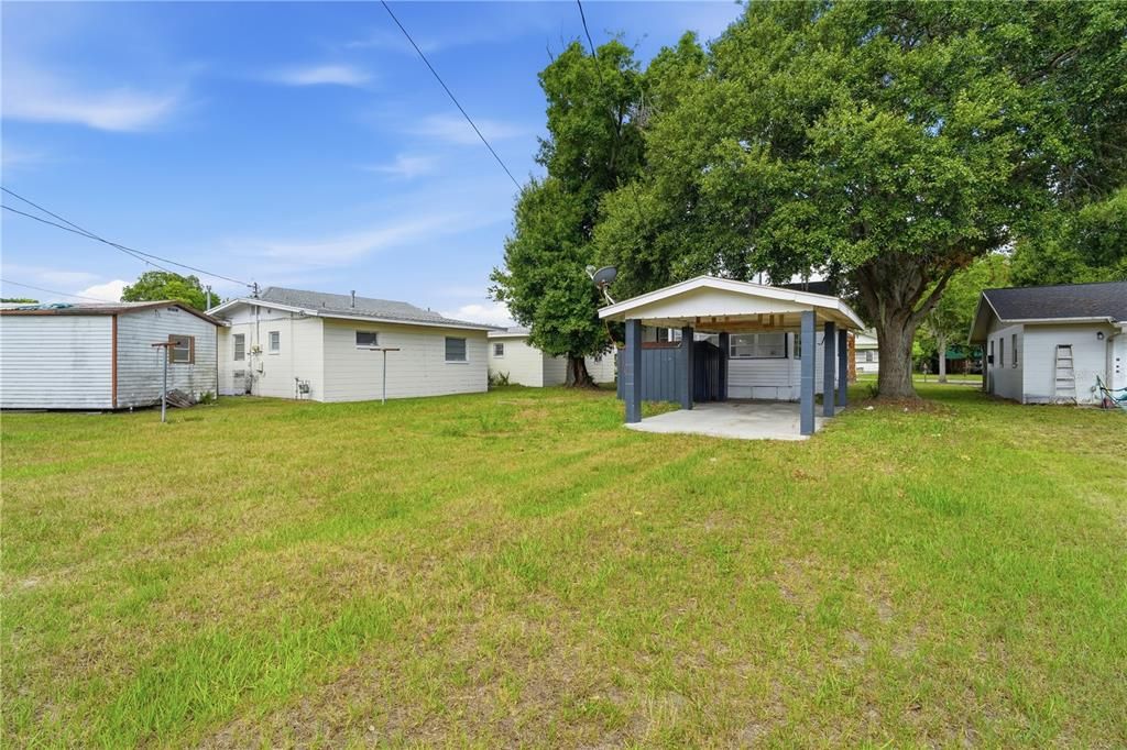 For Sale: $299,000 (2 beds, 1 baths, 1095 Square Feet)