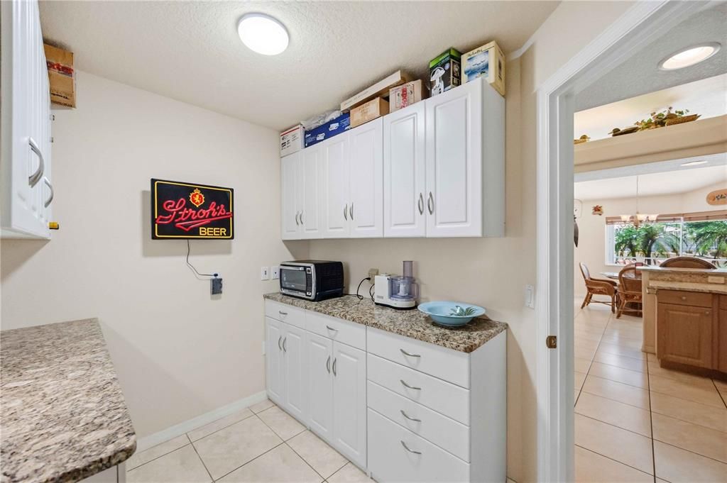 For Sale: $430,000 (3 beds, 2 baths, 1668 Square Feet)