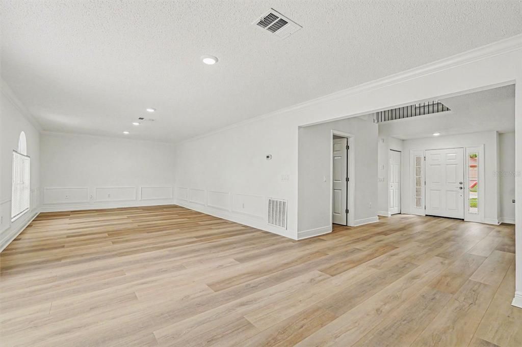 На продажу: $425,000 (5 спален, 2 ванн, 2800 Квадратных фут)