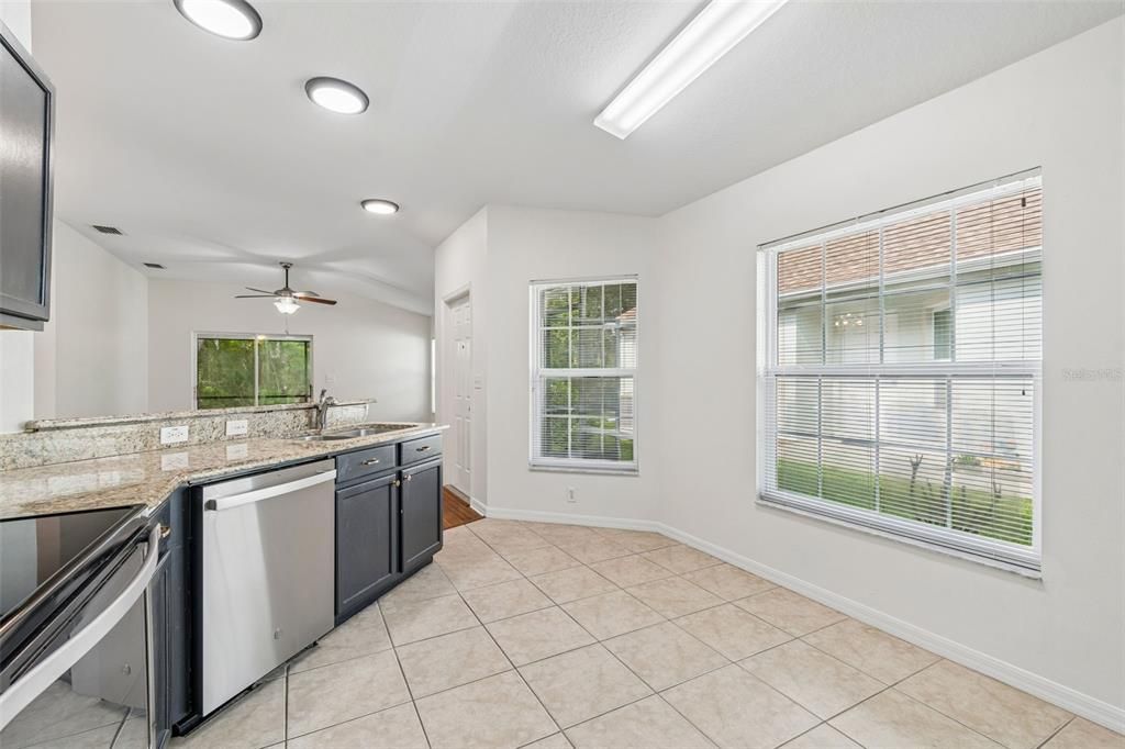 For Sale: $245,000 (3 beds, 2 baths, 1492 Square Feet)