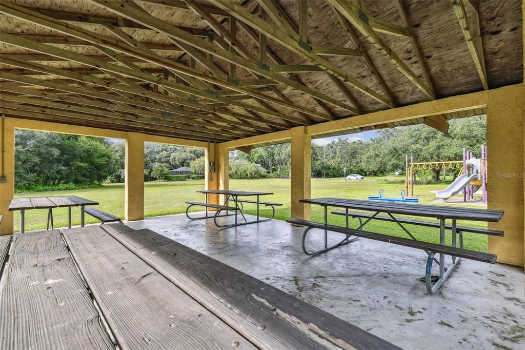 For Sale: $245,000 (3 beds, 2 baths, 1492 Square Feet)