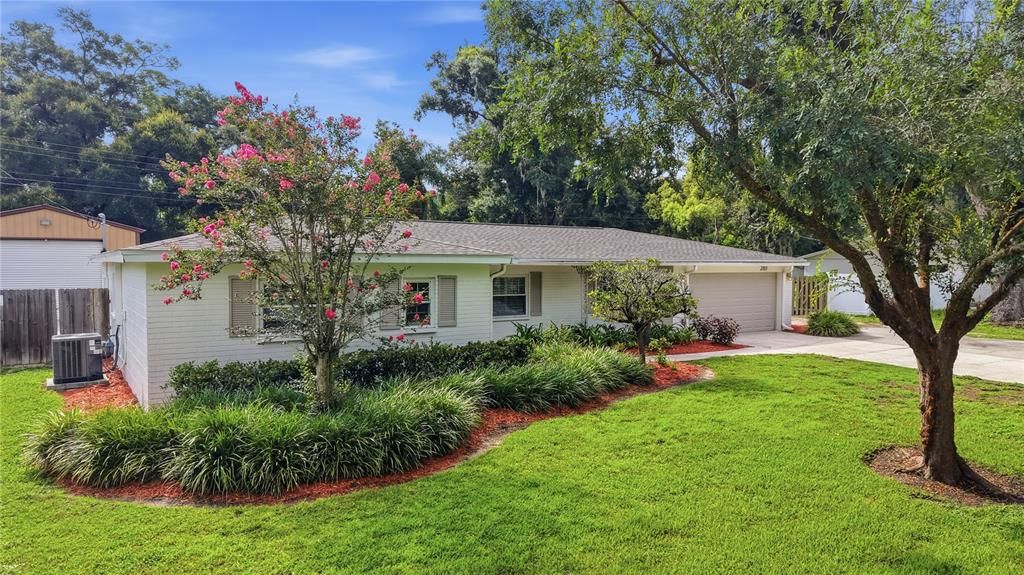For Sale: $519,900 (3 beds, 2 baths, 1620 Square Feet)