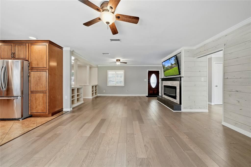For Sale: $519,900 (3 beds, 2 baths, 1620 Square Feet)