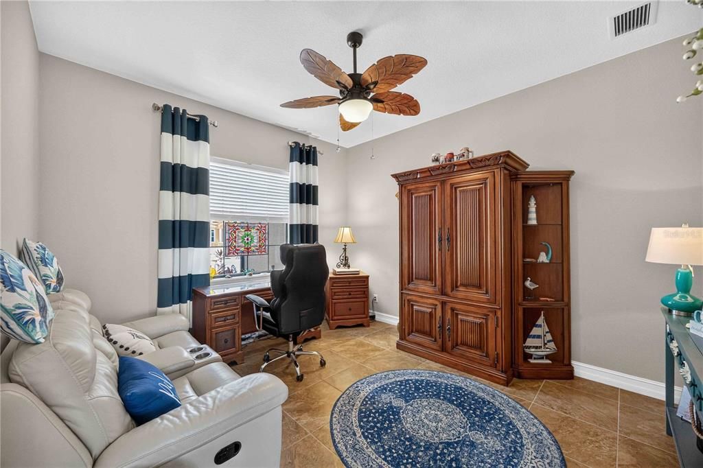 На продажу: $599,900 (3 спален, 2 ванн, 2007 Квадратных фут)