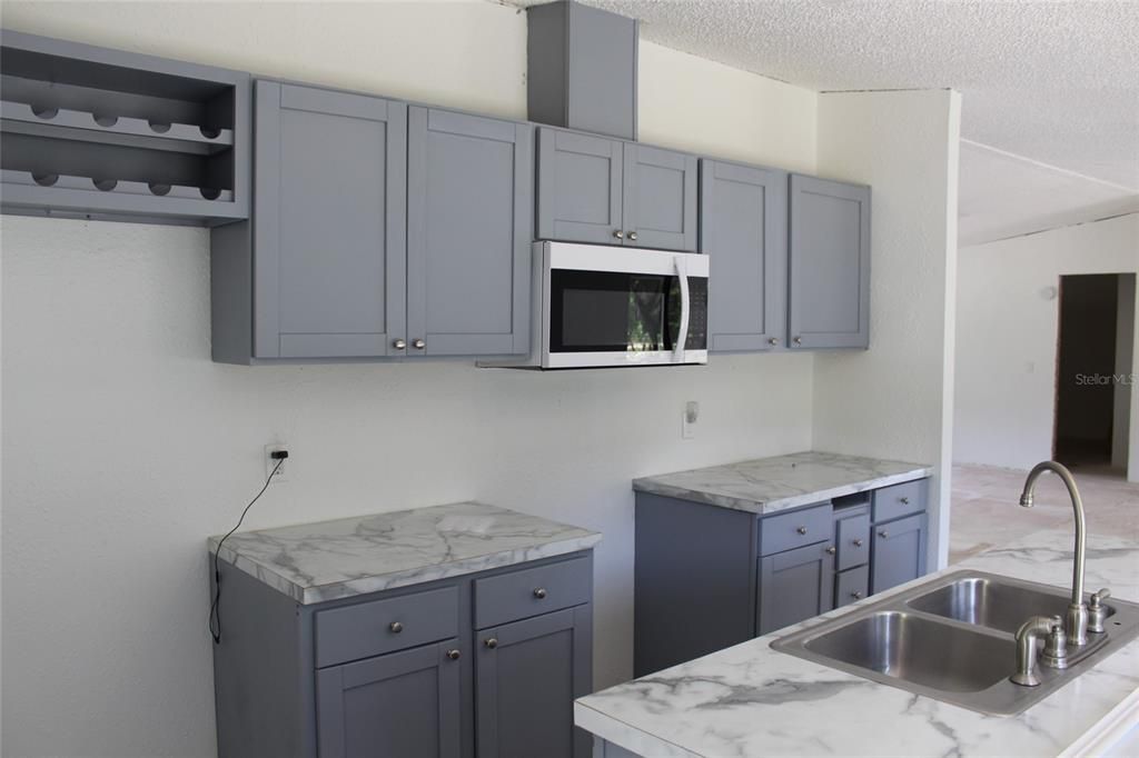 En Venta: $97,500 (3 camas, 2 baños, 1352 Pies cuadrados)