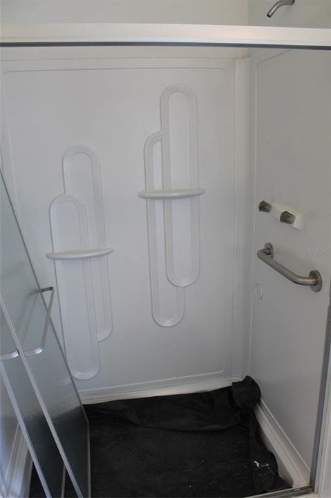 En Venta: $97,500 (3 camas, 2 baños, 1352 Pies cuadrados)
