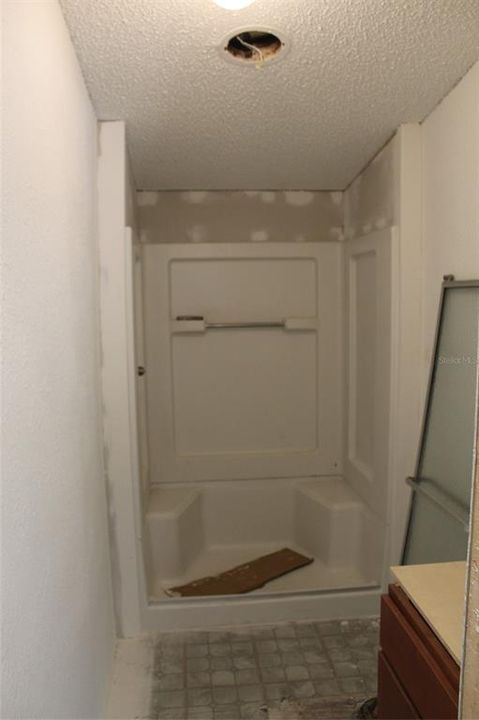 En Venta: $97,500 (3 camas, 2 baños, 1352 Pies cuadrados)
