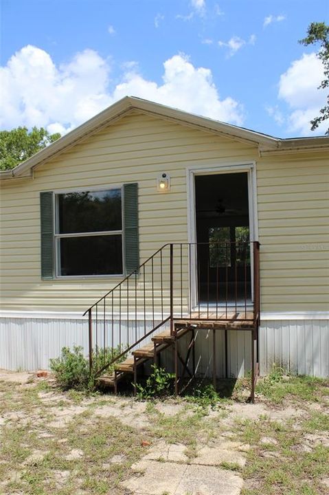 En Venta: $97,500 (3 camas, 2 baños, 1352 Pies cuadrados)