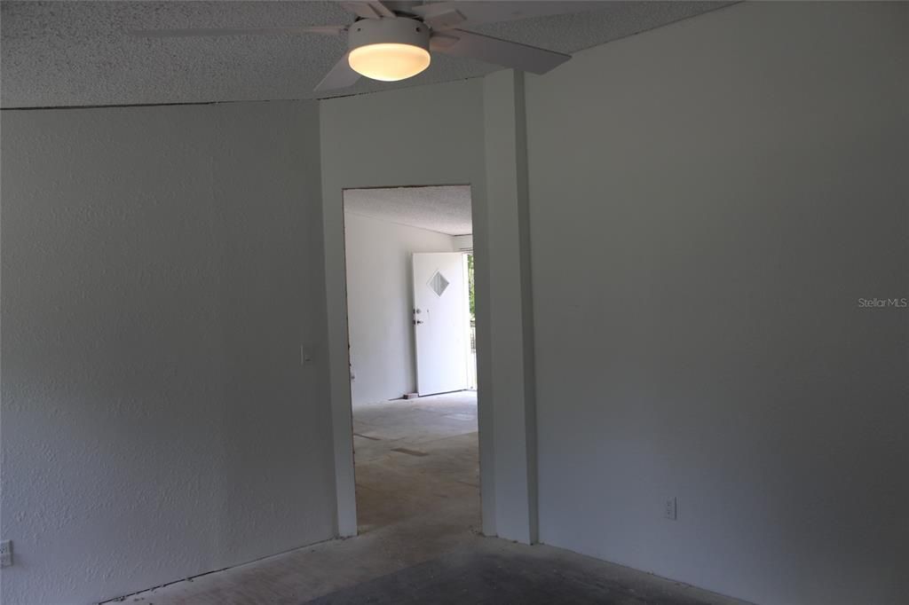 En Venta: $97,500 (3 camas, 2 baños, 1352 Pies cuadrados)