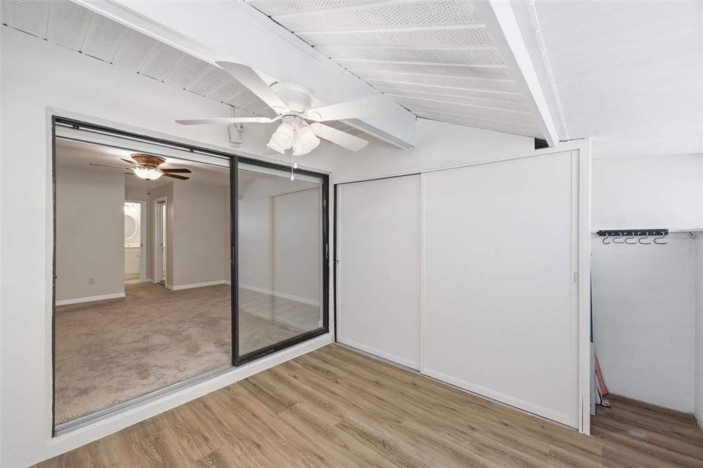 For Sale: $295,000 (2 beds, 2 baths, 1547 Square Feet)