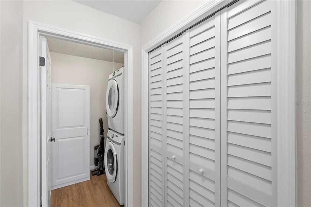 For Sale: $295,000 (2 beds, 2 baths, 1547 Square Feet)