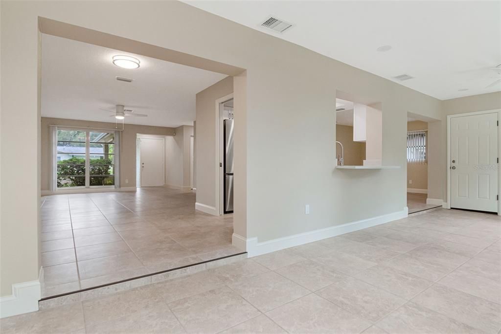For Rent: $2,700 (2 beds, 2 baths, 1632 Square Feet)