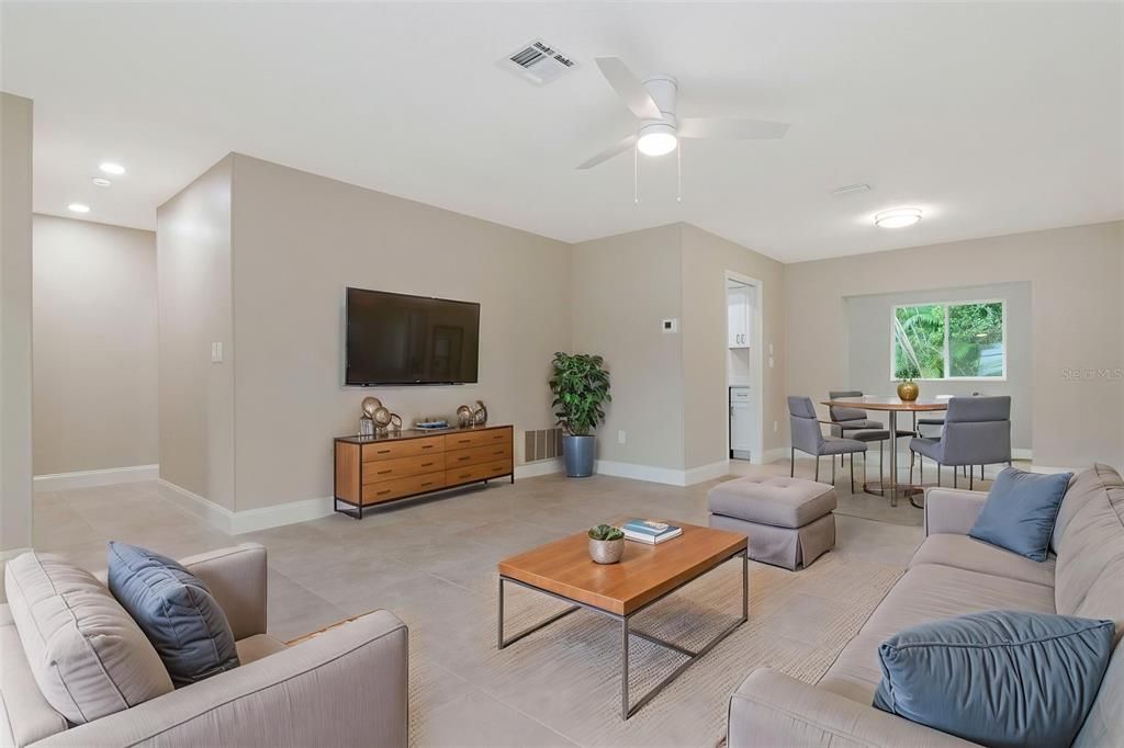 For Rent: $2,700 (2 beds, 2 baths, 1632 Square Feet)