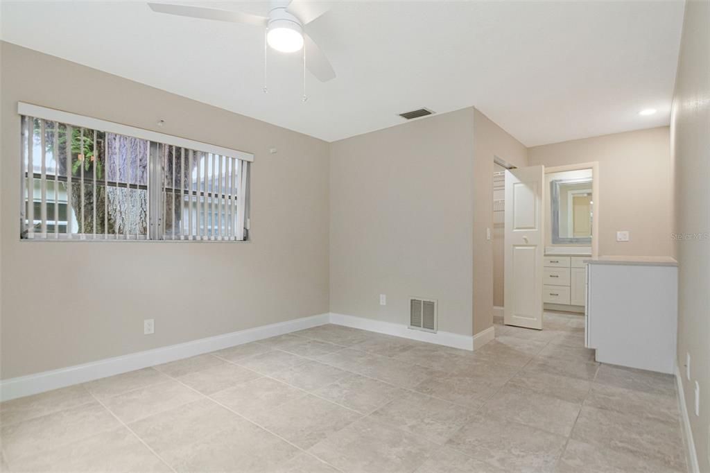 For Rent: $2,700 (2 beds, 2 baths, 1632 Square Feet)