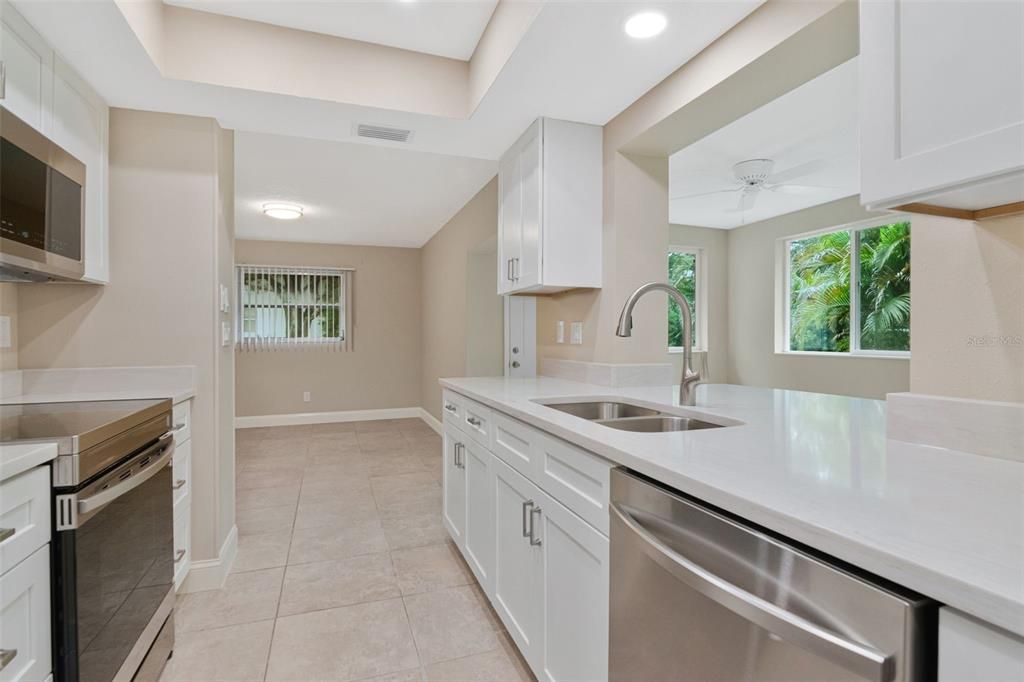 For Rent: $2,700 (2 beds, 2 baths, 1632 Square Feet)