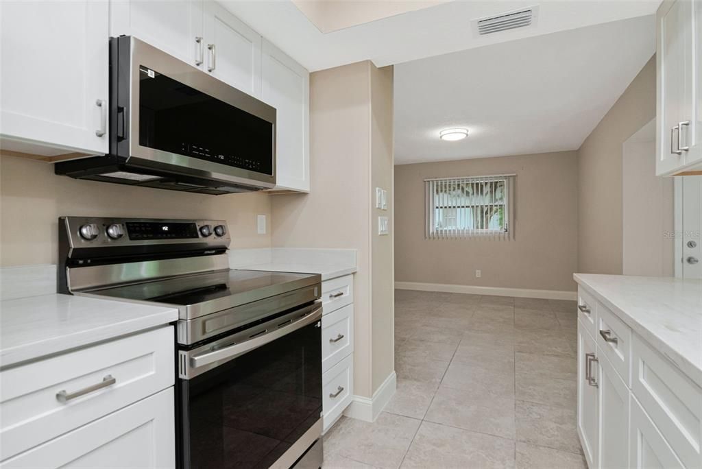 For Rent: $2,700 (2 beds, 2 baths, 1632 Square Feet)