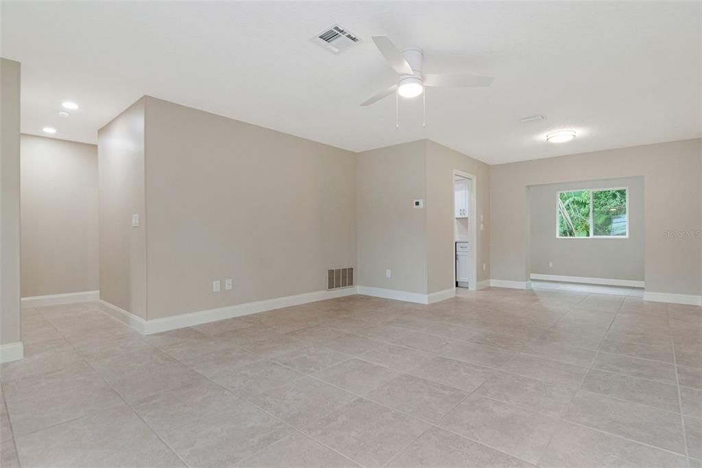 For Rent: $2,700 (2 beds, 2 baths, 1632 Square Feet)