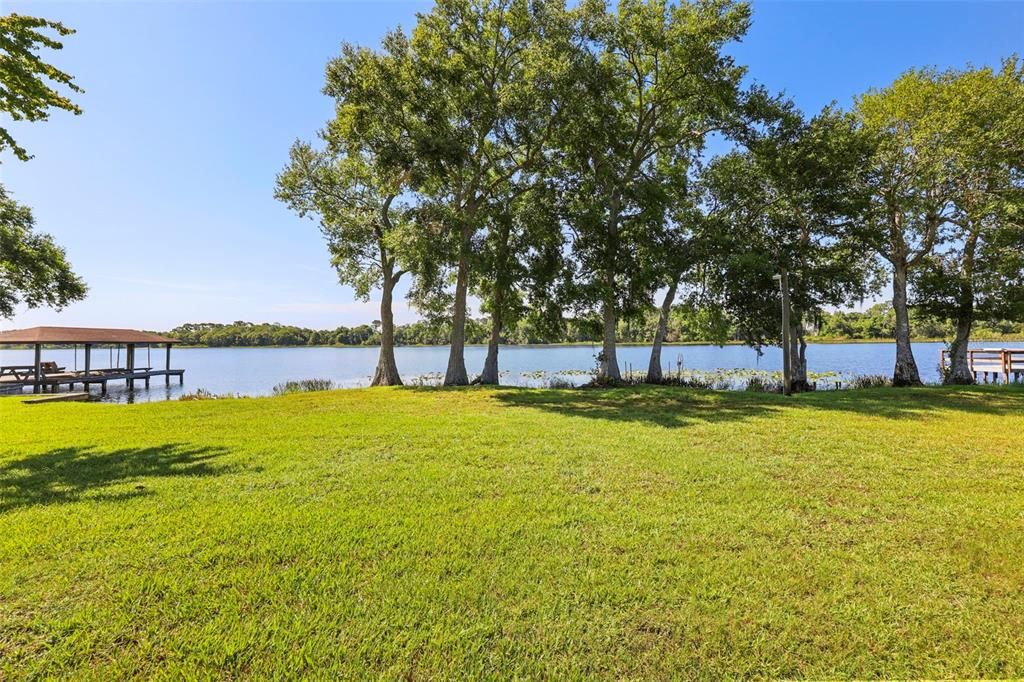 For Sale: $550,000 (4 beds, 2 baths, 1872 Square Feet)