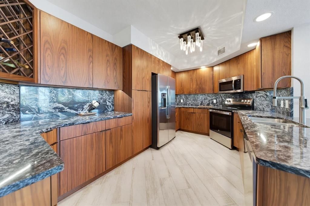 В аренду: $5,400 (3 спален, 2 ванн, 1598 Квадратных фут)