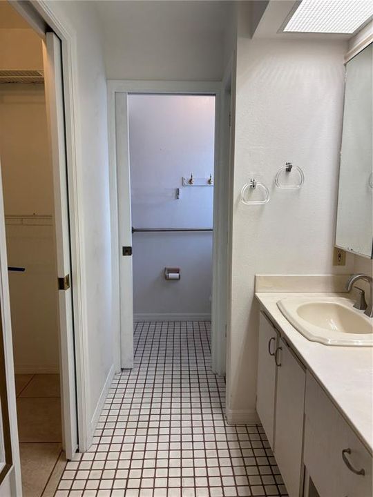 В аренду: $2,400 (4 спален, 2 ванн, 2160 Квадратных фут)