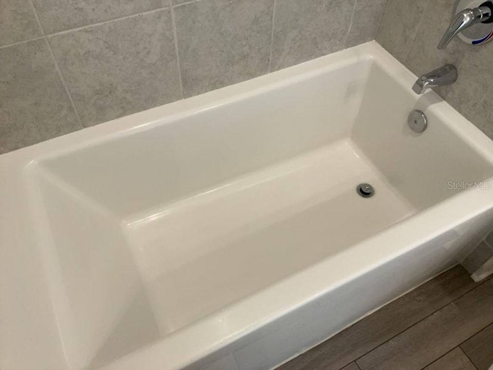 En Venta: $394,500 (4 camas, 3 baños, 2151 Pies cuadrados)