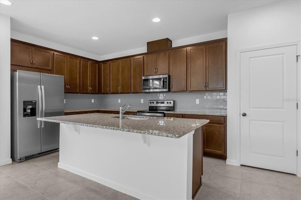 For Sale: $399,990 (4 beds, 2 baths, 1987 Square Feet)