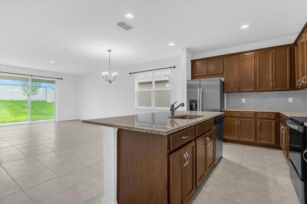 For Sale: $399,990 (4 beds, 2 baths, 1987 Square Feet)