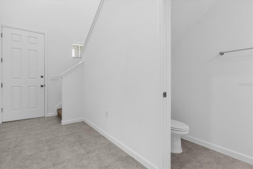 For Sale: $399,990 (4 beds, 2 baths, 1987 Square Feet)