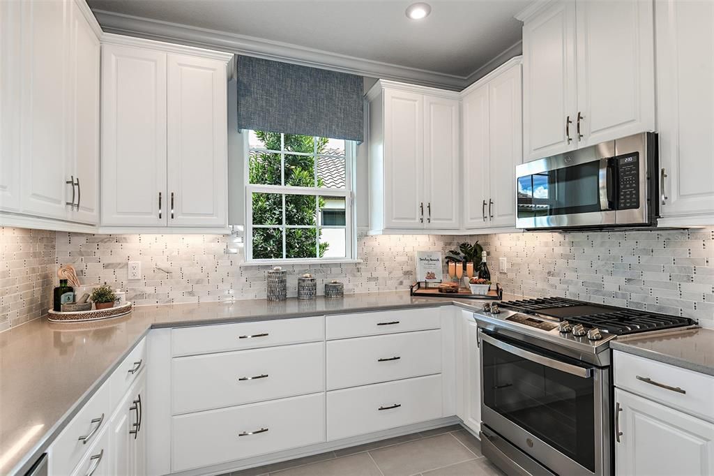 For Sale: $377,348 (2 beds, 2 baths, 1533 Square Feet)