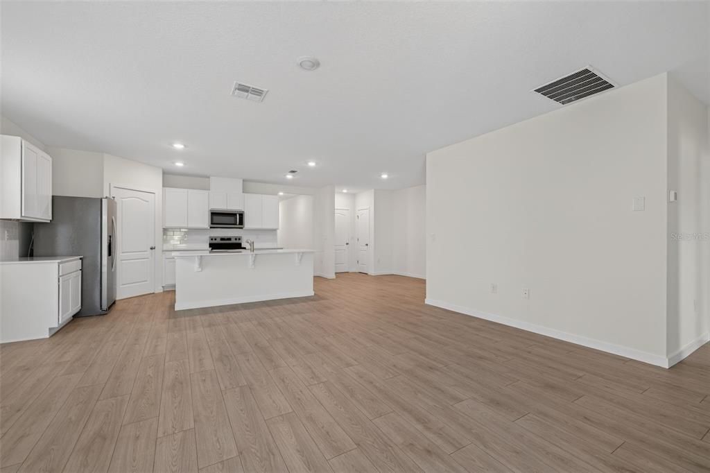 En Renta: $2,900 (3 camas, 2 baños, 1800 Pies cuadrados)