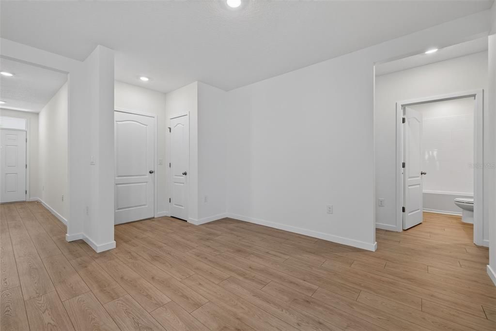 En Renta: $2,900 (3 camas, 2 baños, 1800 Pies cuadrados)