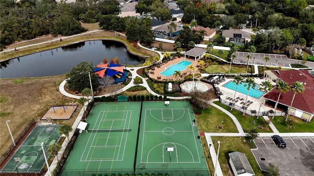 На продажу: $370,000 (4 спален, 2 ванн, 2034 Квадратных фут)